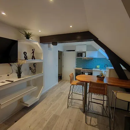 Les Lofts De Provins: 7 Apartment Provins